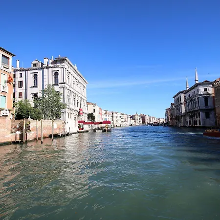 Apartment Sunny Ghetto Canalview Venedig