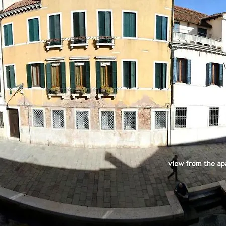 Sunny Ghetto Canalview Lägenhet Venedig