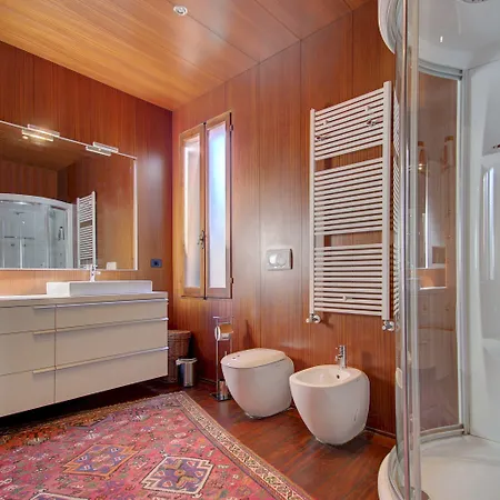 Sunny Ghetto Canalview * Venedig