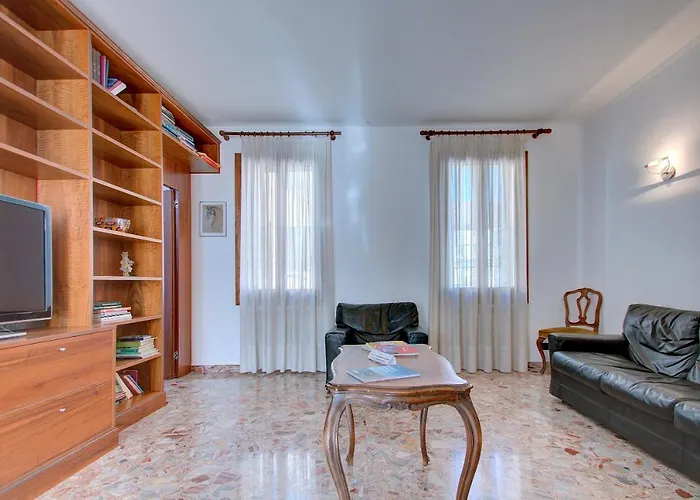 Διαμέρισμα Sunny Ghetto Canalview *