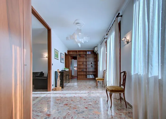 Διαμέρισμα Sunny Ghetto Canalview Βενετία