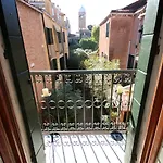 شقة Sunny Ghetto Canalview البندقية