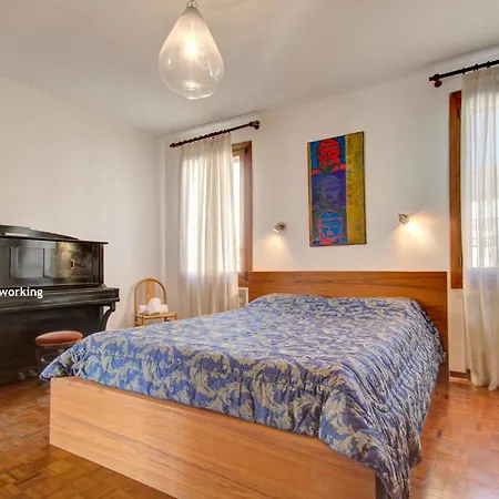 Apartman Sunny Ghetto Canalview *